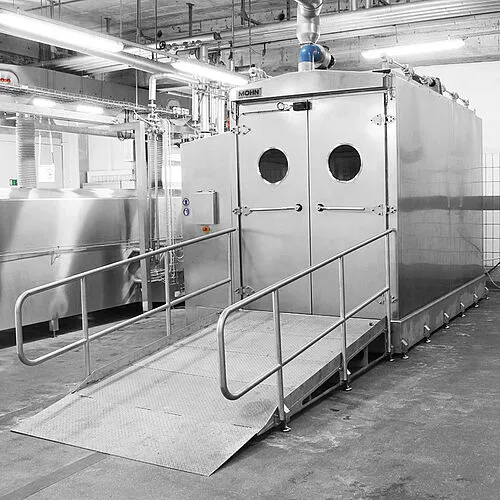 MOHN GmbH Großraum-Kabinenwaschanlage Typ KWA-UGR – Originalaufnahme